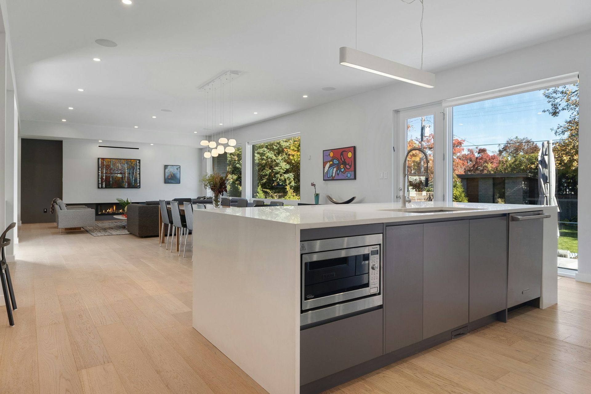 Open plan kitchen with long island bench, Yeppoon