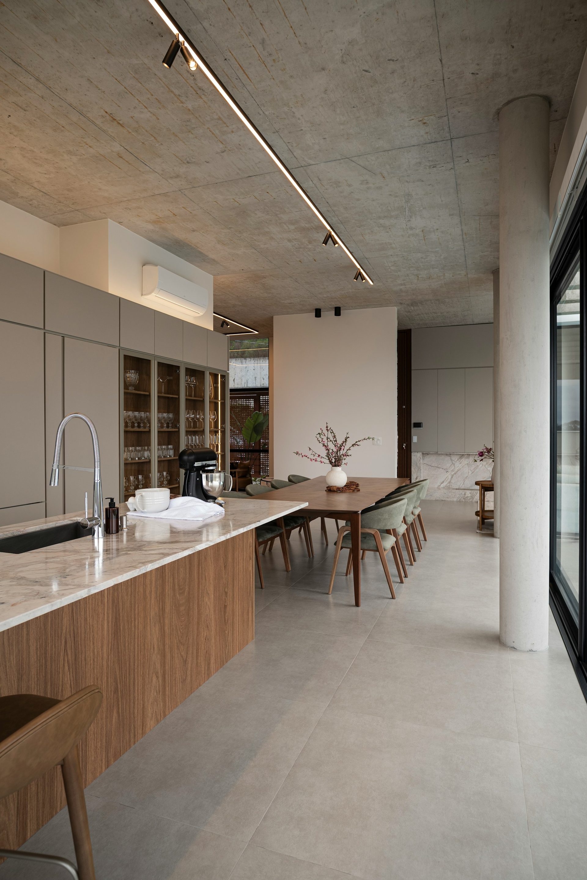 Timber island and joinery in an open plan home
